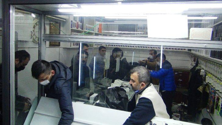 Şanlıurfa’da iş yerine kaçak telefon operasyonu: 10 gözaltı G4