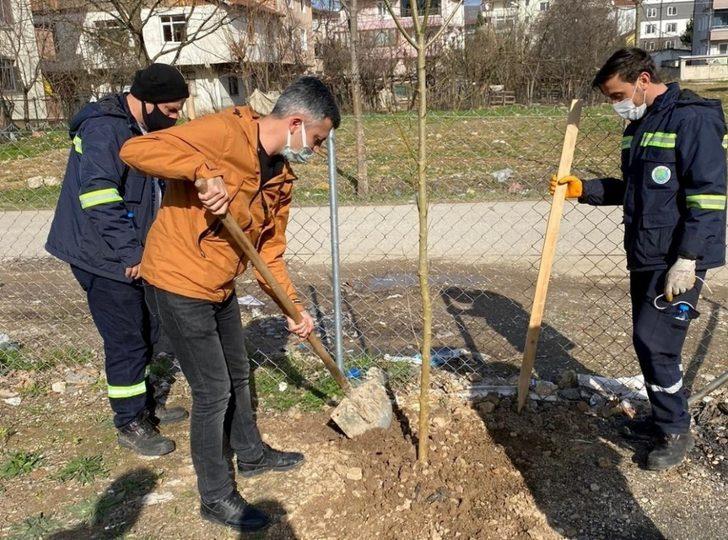 Hendek’te yeni doğan her bebek için bir fidan toprakla buluşuyor