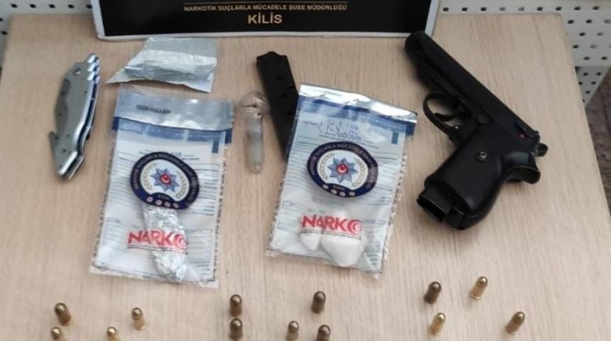 Kilis ve Gaziantep&rsquo;te 13 adresi eş zamanlı operasyon