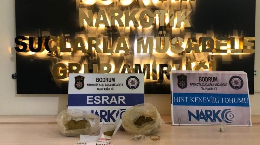 Bodrum KOM sokak satıcılarına g&ouml;z a&ccedil;tırmıyor