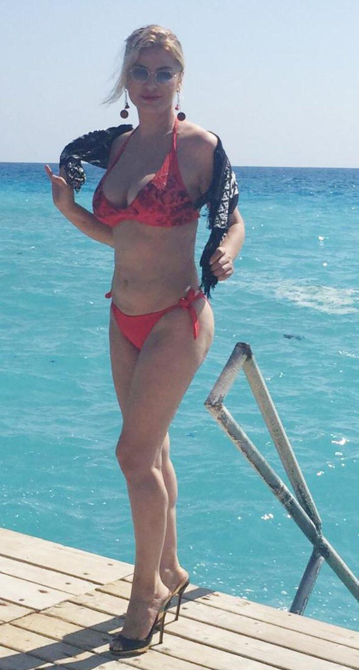 Gören Songül Karlı'ya dönüp bir daha baktı G3