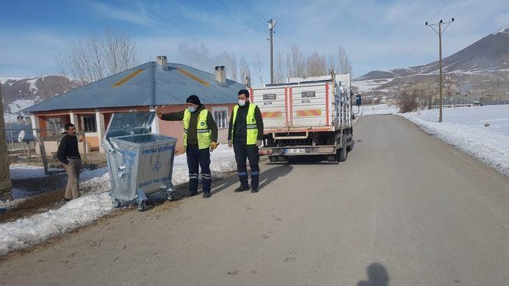 İpekyolu Belediyesinden çöp konteyneri dağıtımı G3