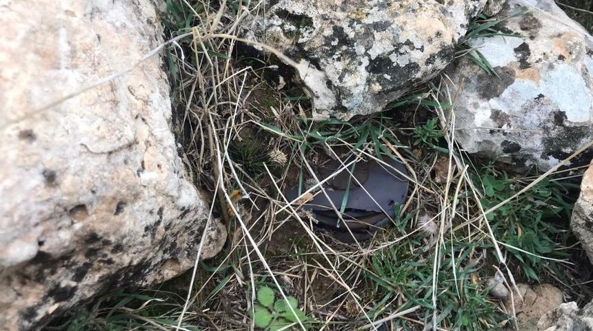 Mardin’de jandarmanın dikkati faciayı önledi: Teröristlerin araziye tuzakladığı patlayıcı imha edildi