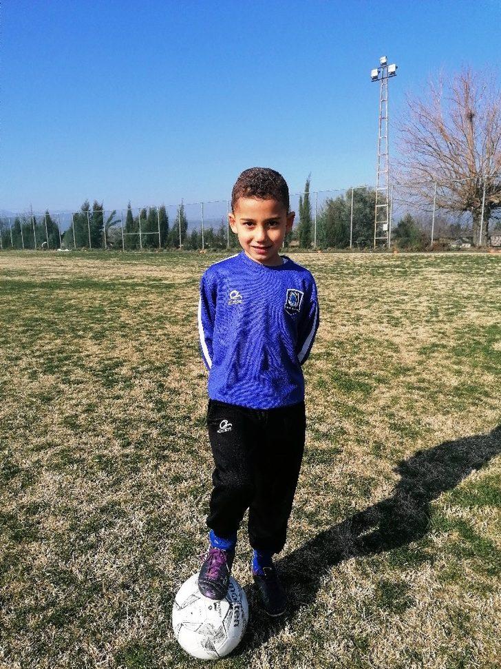 Ömer Bera babasının izinde ilerliyor G4