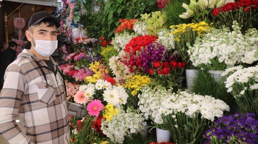 Sivas’ta çiçekçiler 14 Şubat Sevgililer Günü sebebiyle belirli saatlerde açık olacak