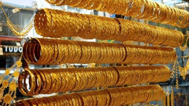 Altın alınır mı? Altın neden düşüyor, düşüş sürecek mi? Altın fiyatları yükselecek mi, düşecek mi? 2021 altın yorumları