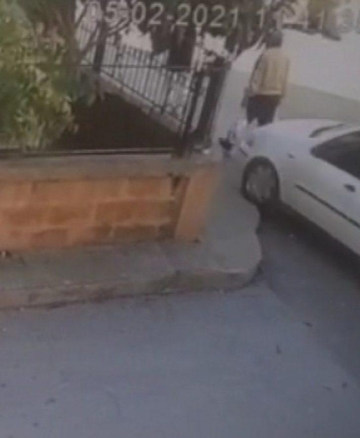 Direksiyon başında kalp krizi geçiren kadının kaza anı kamerada G4