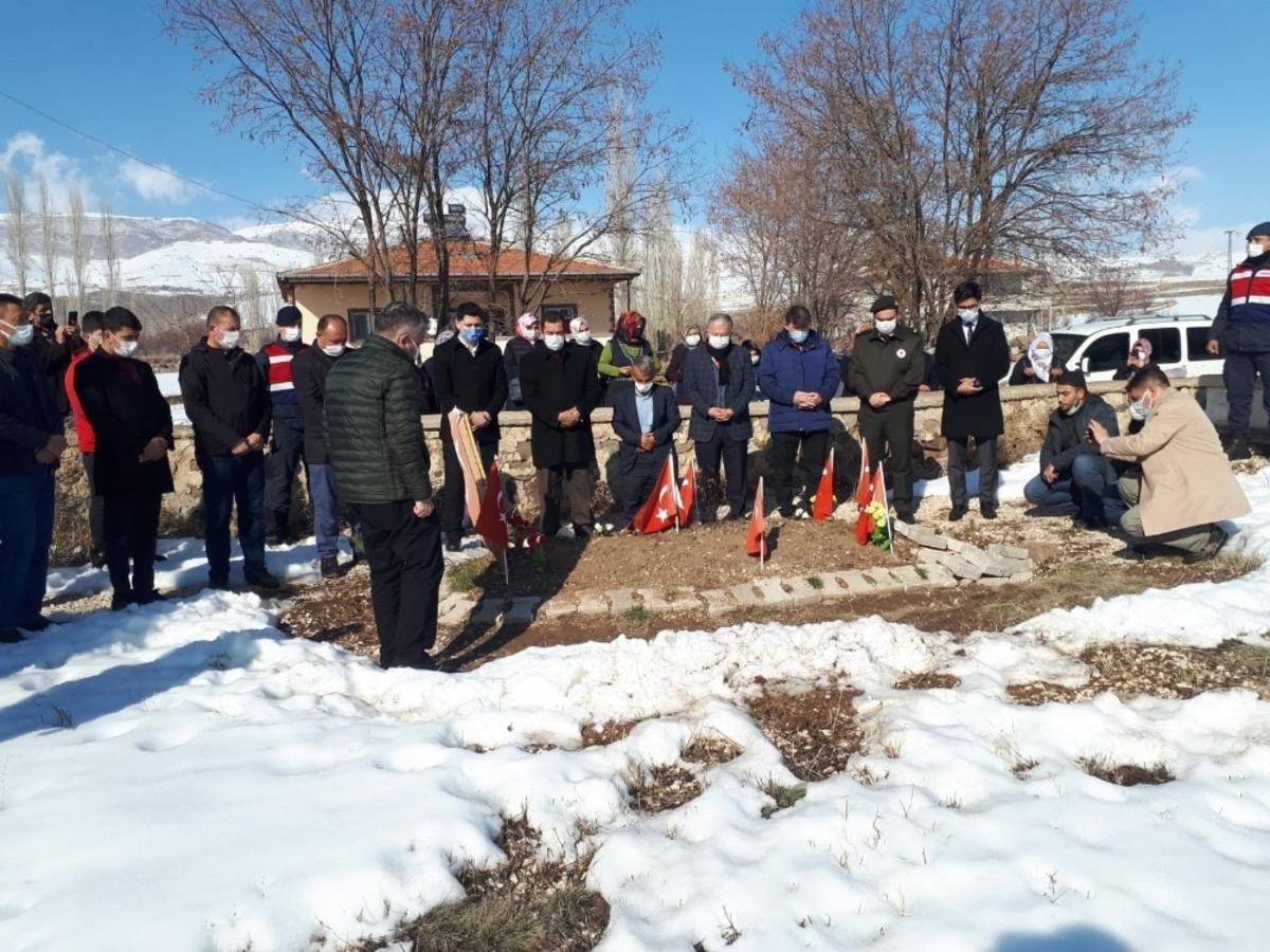 Şehit &Ouml;zg&uuml;r &Ccedil;elik şehadetinin 1. senesinde anıldı