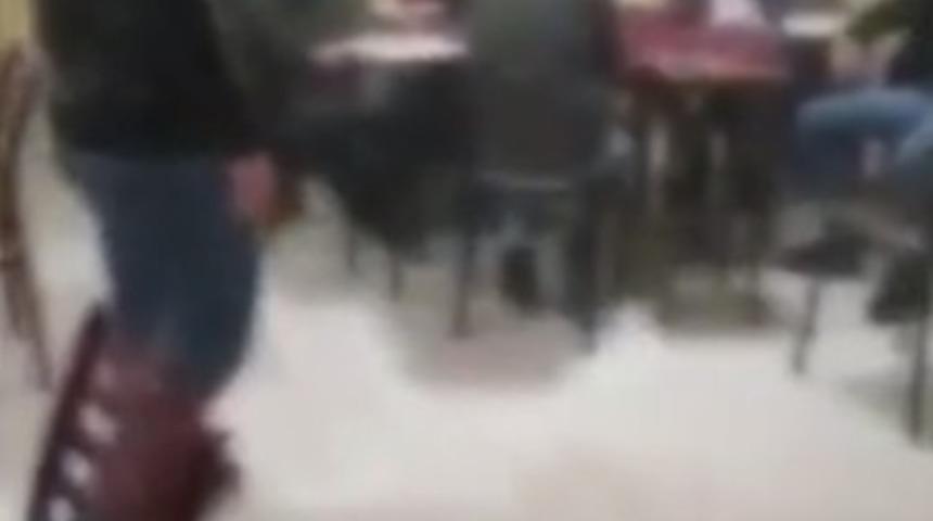 Kağıthane&rsquo;de ruhsatsız iş yerine kumar baskını kamerada
