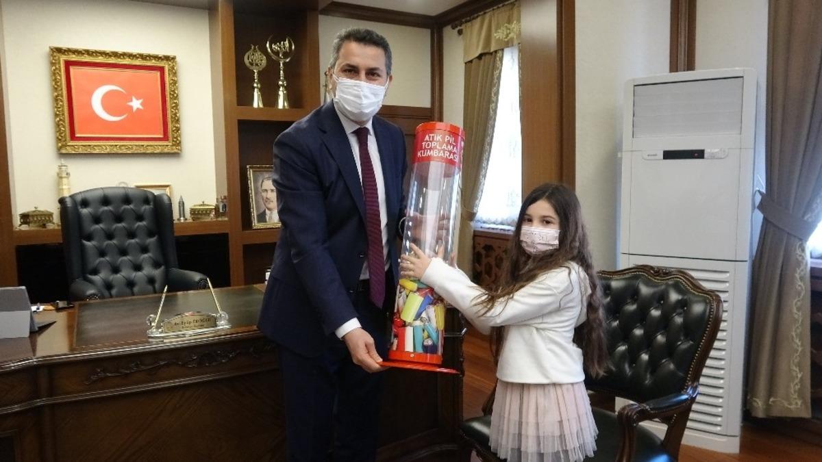 Minik &ccedil;evreci geri d&ouml;n&uuml;ş&uuml;me dikkat &ccedil;ekti