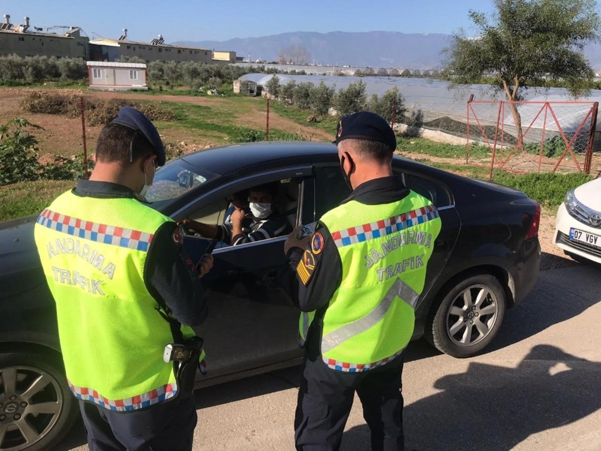 Jandarmadan emniyet kemeri uygulaması