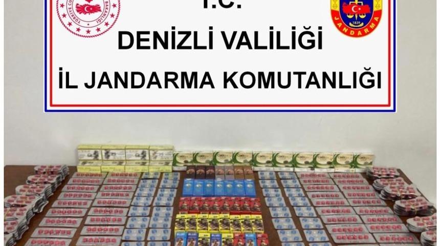 Denizli&rsquo;ye getirilen g&uuml;mr&uuml;k ka&ccedil;ağı cinsel i&ccedil;erikli &uuml;r&uuml;nlere jandarma engeli