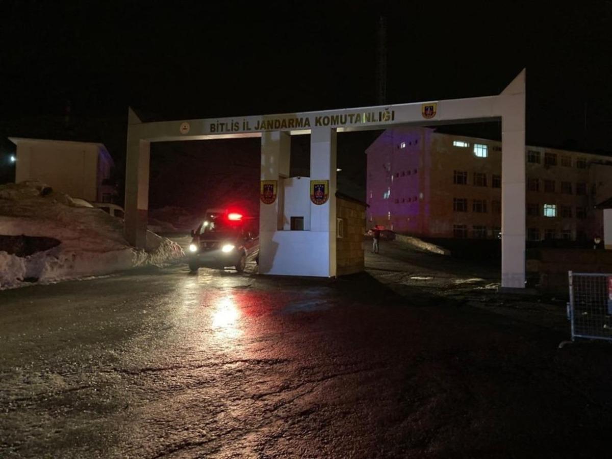 Bitlis&rsquo;te ter&ouml;r operasyonu: 11 g&ouml;zaltı
