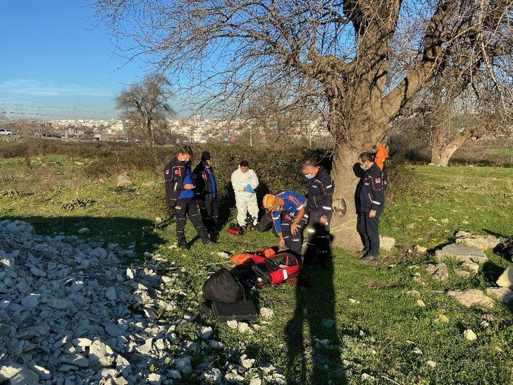 Avcılar’da defineciler 10 metre derine inmişler G2
