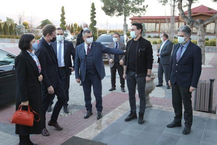 Başkan Büyüksimitci, AB Büyükelçisine Kayseri’nin sanayisi hakkında bilgi verdi G4