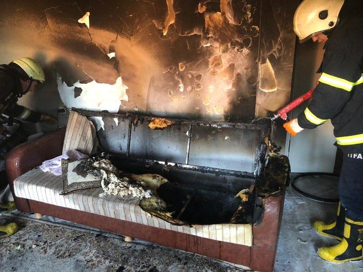 Engelli çocuk çakmakla oynarken yangın çıktı G2