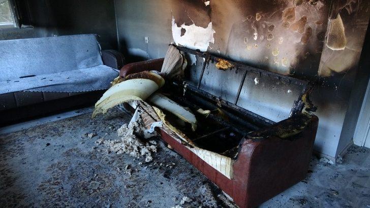 Engelli çocuk çakmakla oynarken yangın çıktı G5