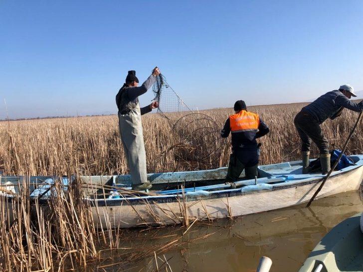 Bursa’da avcılıkta kullanılması yasak 6 bin 500 metre pinter ele geçirildi G1