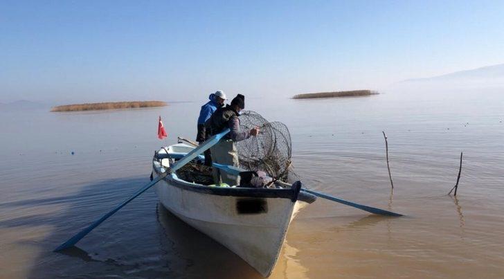 Bursa’da avcılıkta kullanılması yasak 6 bin 500 metre pinter ele geçirildi G5