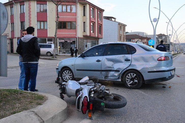 Aynı noktada 25 dakikada iki ayrı kaza meydana geldi G2