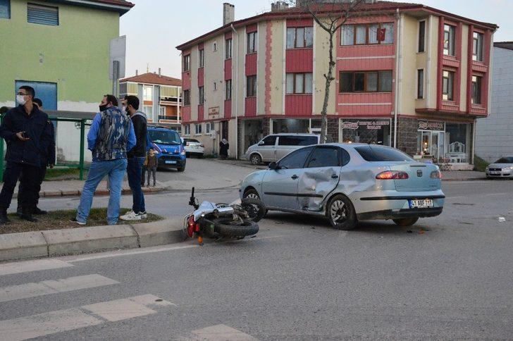 Aynı noktada 25 dakikada iki ayrı kaza meydana geldi G3
