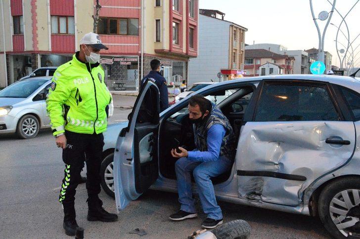 Aynı noktada 25 dakikada iki ayrı kaza meydana geldi G4