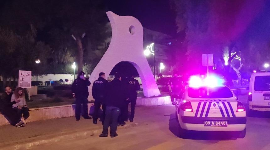 Kadının eski eşi ile yeni nişanlısı arasında silahlı kavga çıktı! Cinayeti polis önledi