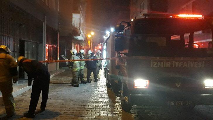 İzmir’de marangoz atölyesinde korkutan yangın G2