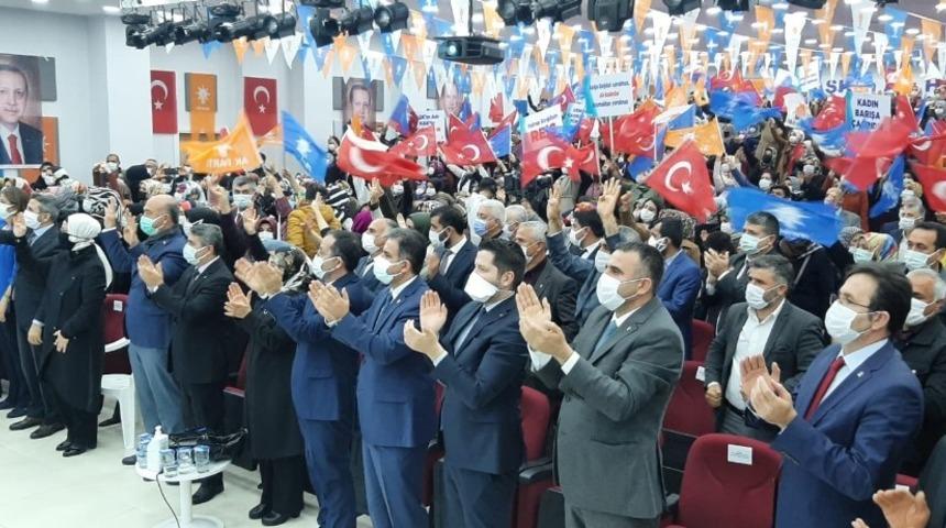 AK Parti Adıyaman İl Kadın Kolları kongresi yapıldı