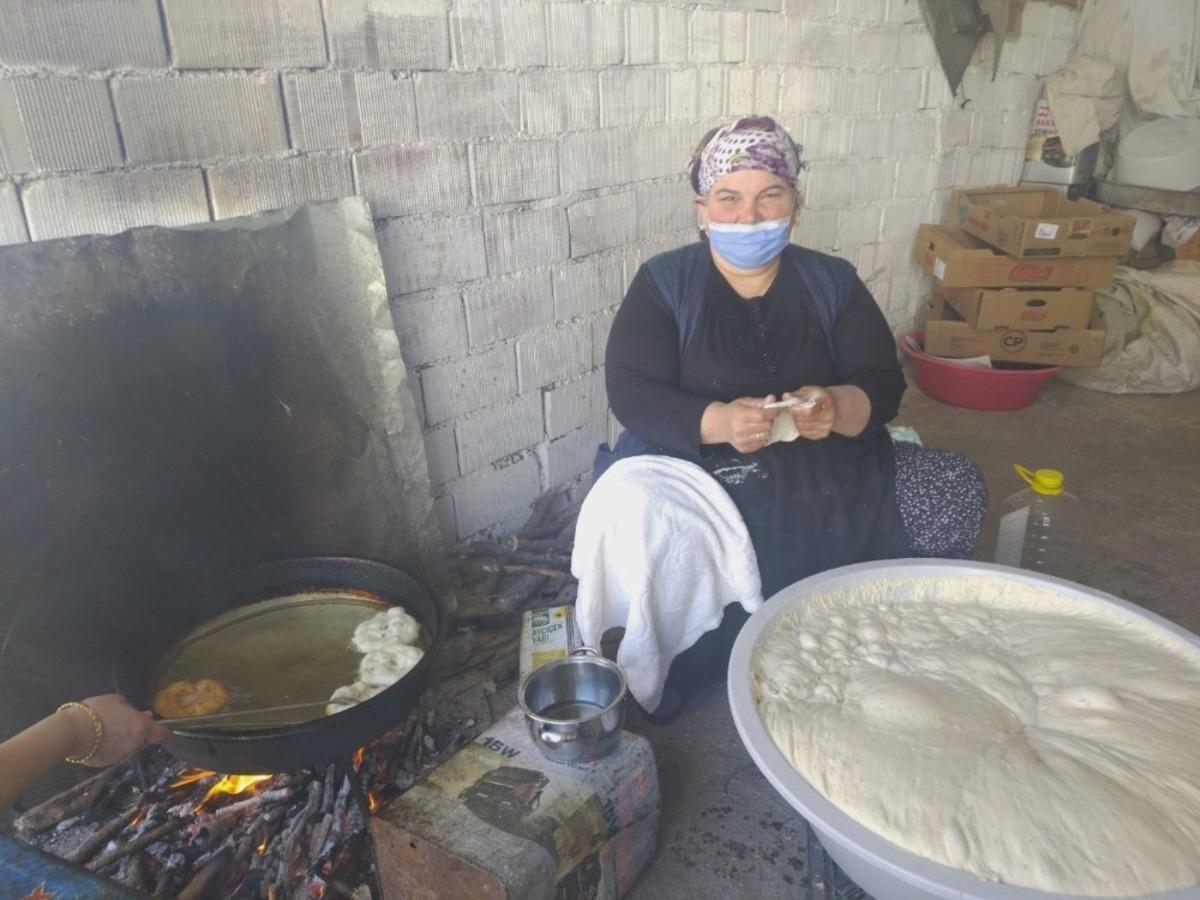 Asırlık el yapımı lokma geleneği yaşatılıyor