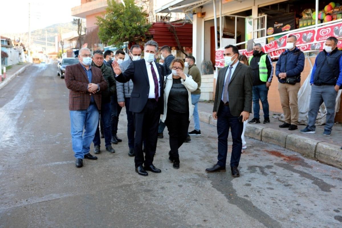 Başkan Sandal, sel felaketinden etkilenen vatandaşları ziyaret etti
