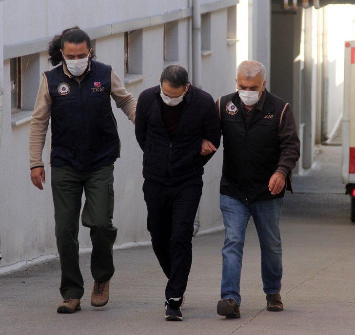 FETÖ operasyonunda yakalanan 5 zanlı adliyede G4