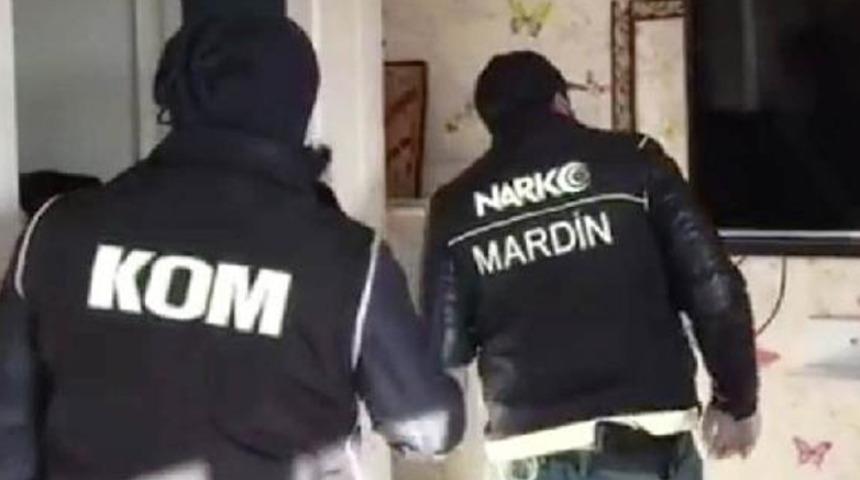 Mardin'de uyuşturucu operasyonu! Gizli bölmede yakalandı