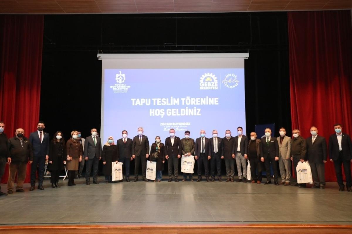 Pelitli konut b&ouml;lgesinde tapular verildi