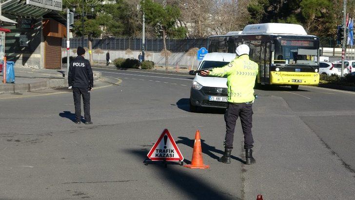 Diyarbakır, kısıtlamanın ilk gününde sessizliğe büründü G2