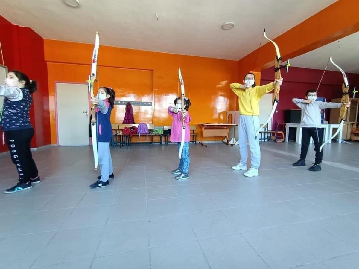 Kaynaşlı&rsquo;da yeni ok&ccedil;ular yetişiyor