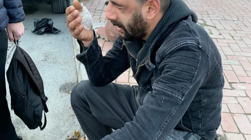 İBB zabıta ekipleri seyyar satıcıyı darp etti