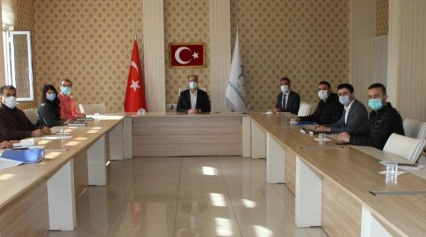 Bismil Kaymakamı Türkmen, birim müdürleri ile bir araya geldi