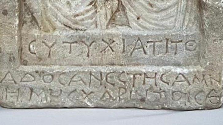 Antik Roma dönemine ait tarihi ele geçirildi: İnsan figürlü taşın üzerindeki harfler dikkat çekti G2