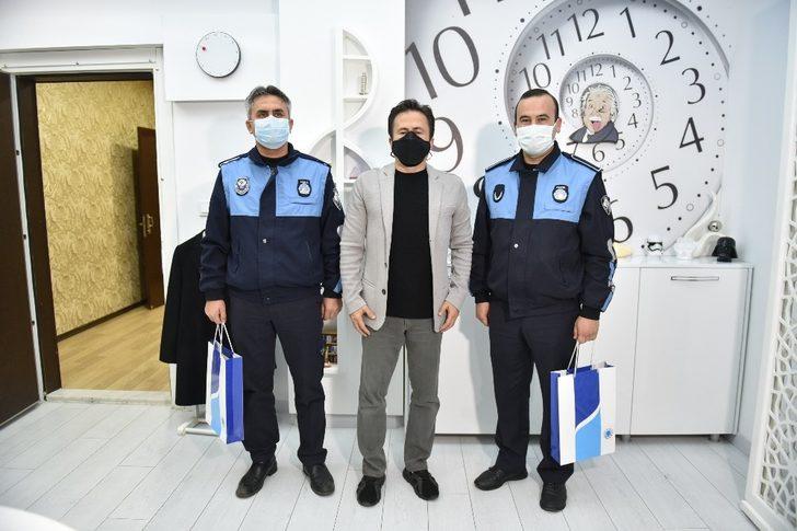 Kaçak define arama çukuruna düşen köpek kurtarıldı G4