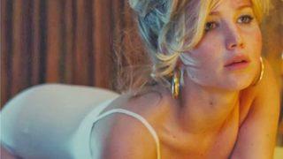 Jennifer Lawrence'a nazar değdi! Yüzüne cam patladı