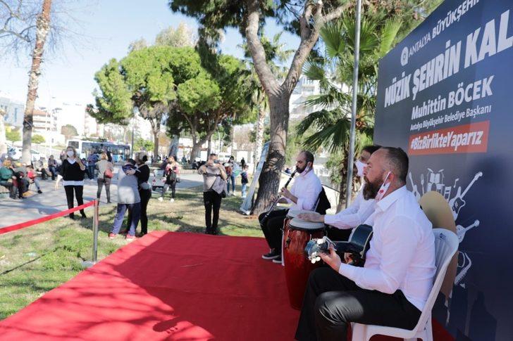 Çocuk şenliği yoğun ilgi gördü G4