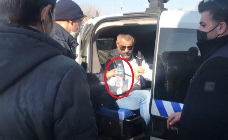 Kısıtlamada kontrol noktasından geçen engelli sürücünün aracında uyuşturucu olduğu iddia edilen madde ele geçirildi G5