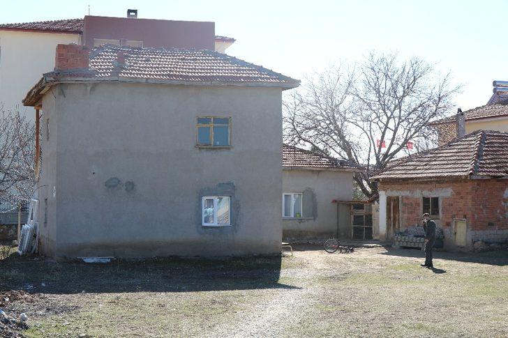 Kırşehir’de vahşet, cani koca eşini 27 yerinden bıçaklayarak öldürdü G2