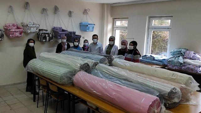 Boyraz’dan memleketindeki kadınlara destek