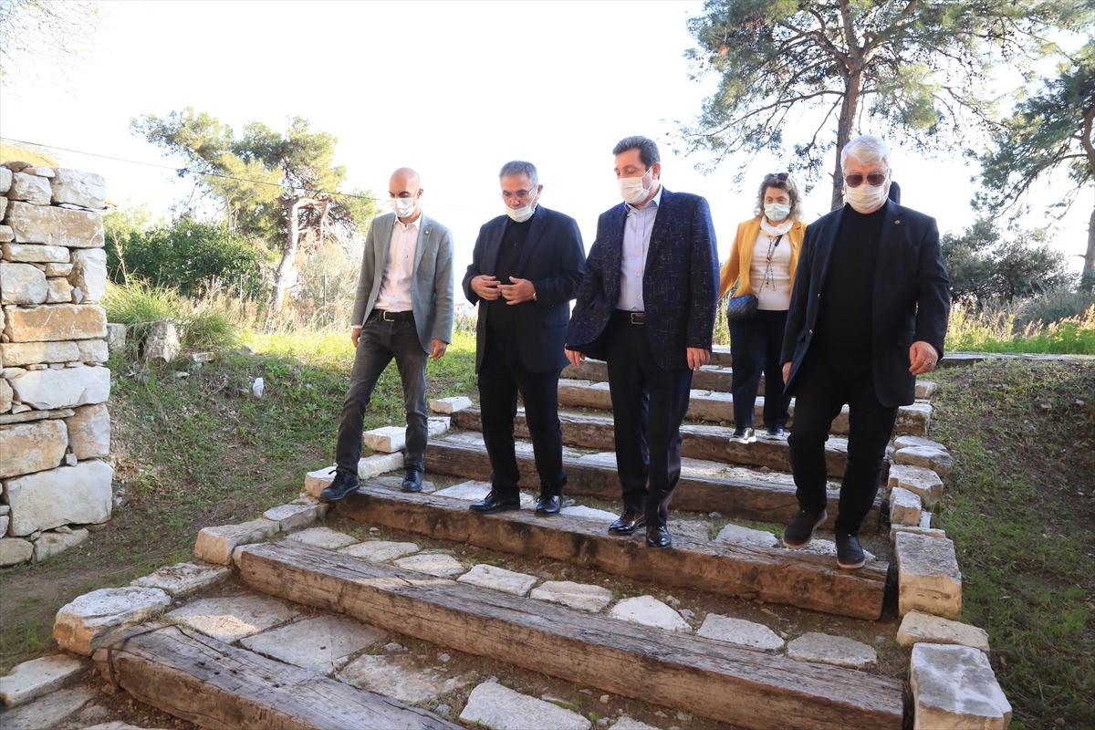 Muğla Valisi Tavlı'dan &Ouml;ren Arkeopark Alanı'nda inceleme