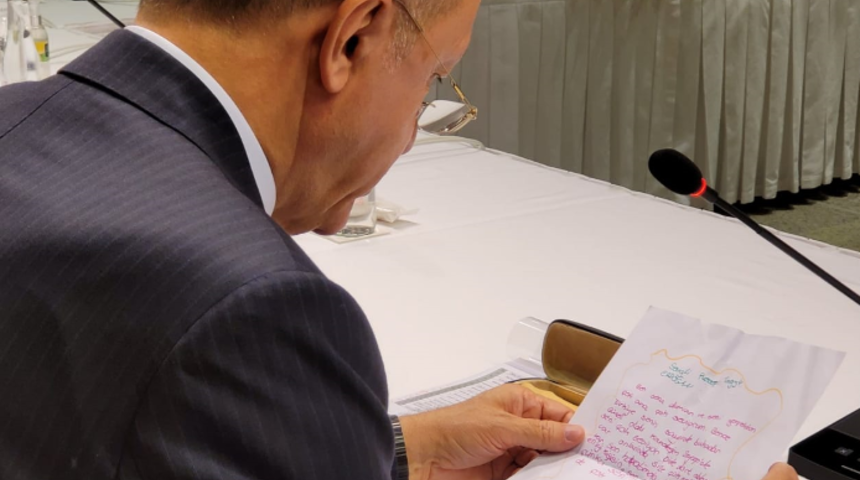 Cumhurbaşkanı Erdoğan'a minik Sena'dan sevgi dolu mektup