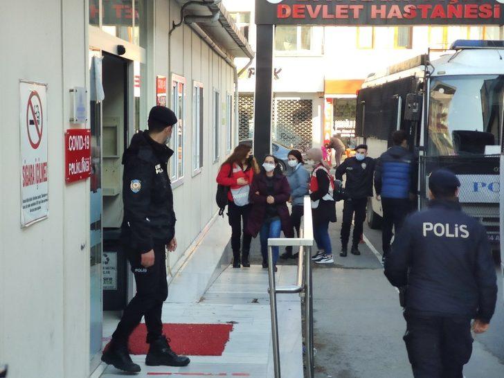 Kadıköy’de gözaltına alınan HDP’liler sağlık kontrolünden geçirildi G4