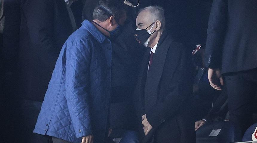 Ali Koç, Galatasaray derbilerinde gülemedi!