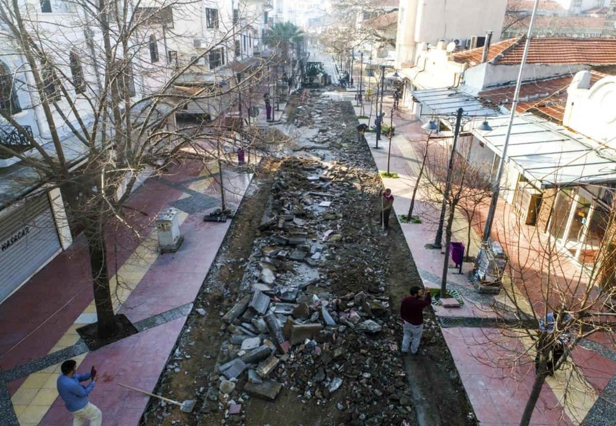 Esnaf istedi cadde genişletme &ccedil;alışması başladı